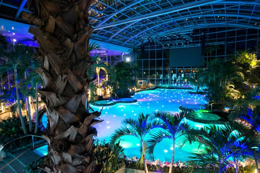 Bucuresti: Therme Bucharest Evening Entry Ticket & Transfer - Getting there from central Bucharest