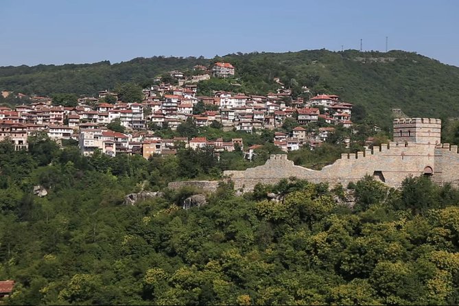 Bulgaria Day Trip: Basarabovo Monastery, Tsarevets & Arbanasi - Arbanasi and Konstantsalieva House
