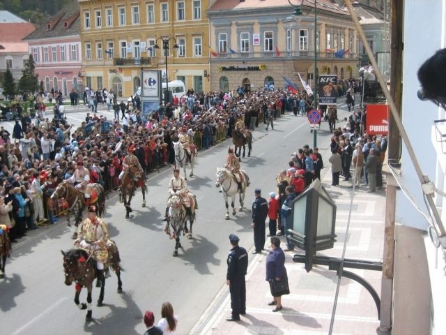 BV01 - City Tour Brasov in English: Secrets of Kronstadt - Weaver Bastion and the guilds that defended Brașov