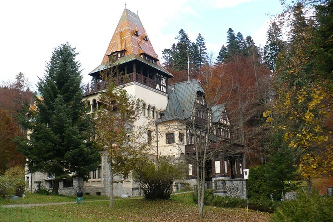 Castles Private Tour Peles - Bran - Rasnov from Brasov - Bran Castle: separate Dracula from the real history