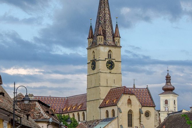 City Tour Sibiu in English - Piata Mica and the famous Liars’ Bridge
