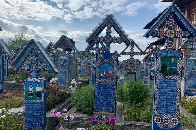 Classic Romania Tour - small group in 8 days: Transylvania and Maramures - Brasov, Bran Castle, and royal Sinaia