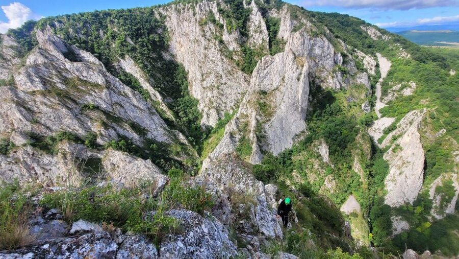 Cluj Napoca: Climbing or Hiking Experience in Turda Canion - Your first 20 minutes: equipment and safety