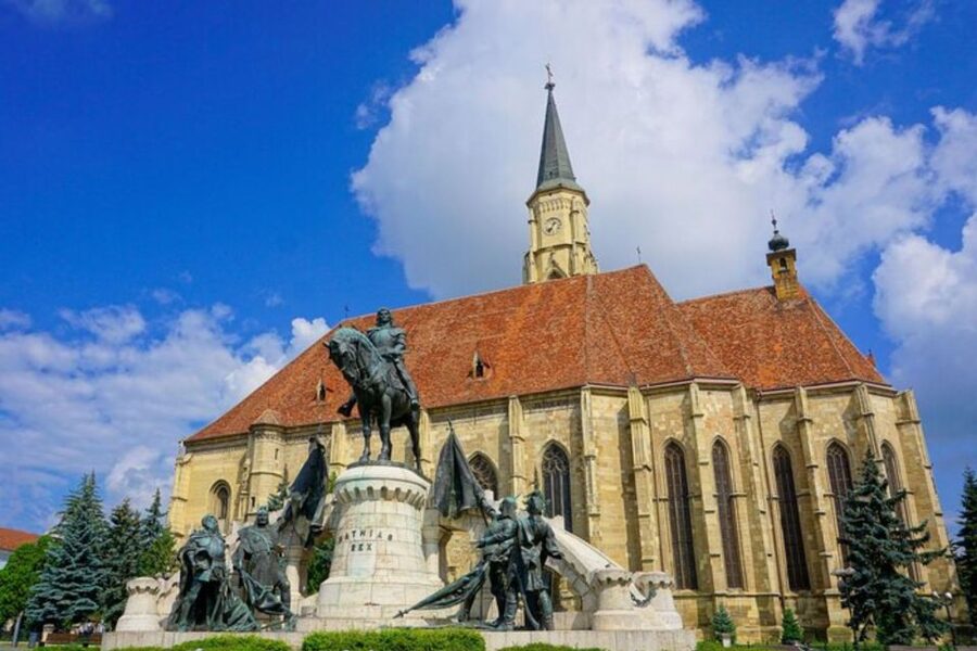 Cluj : Private Walking Tour with A Guide ( Private Tour ) - The opening walk and city orientation