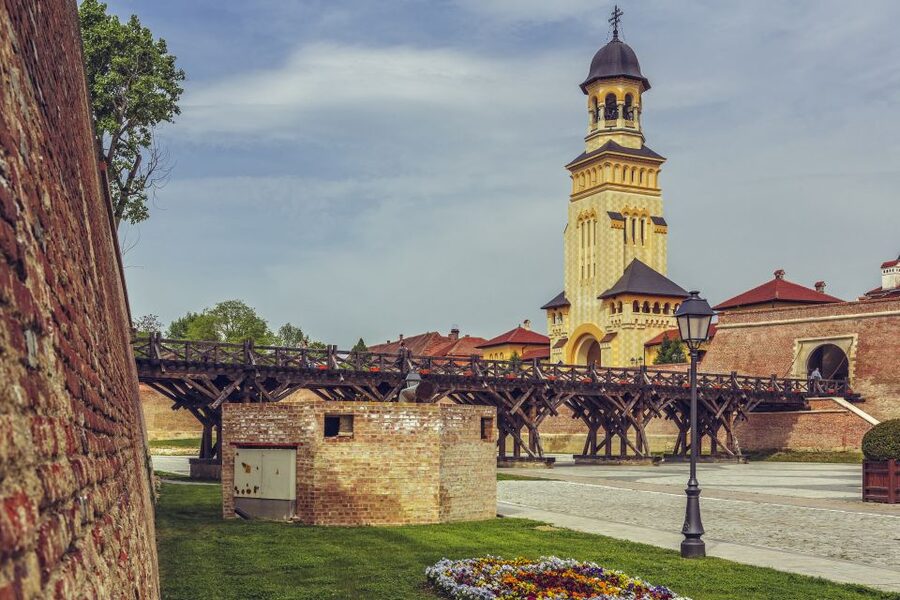 Cluj: Turda Salt Mine, Corvin Castle, Alba Carolina Tour - Should you book it?