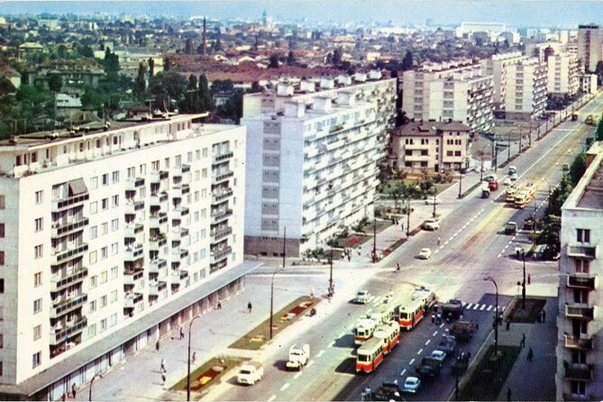 Communism Walking Tour from Lenin to Ceausescu in Bucharest - The Royal Palace shows how power changed hands