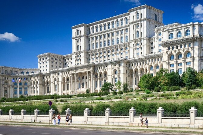 Communist Era Bucharest Tour - Piata Unirii and the Socialist Victory Boulevard