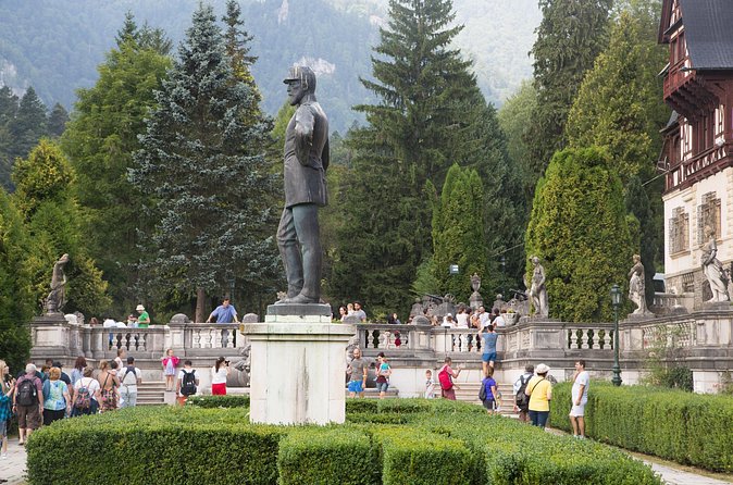 Count Dracula & Peles Castle in One Day from Bucharest - What the guide adds to the road time