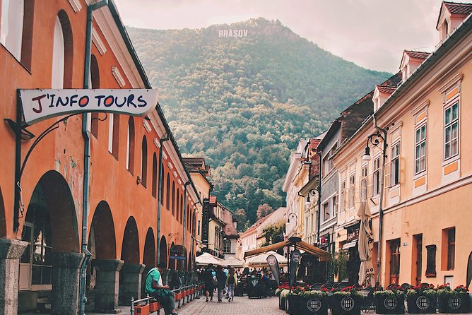Day Tour to Brasov and Bran - The guides are a major part of the value