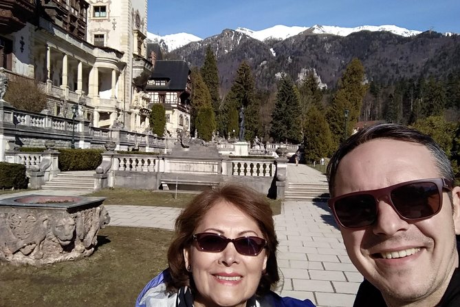 Day Trip from Bucharest to Dracula Castle, Brasov and Peles Castle Sinaia - Peleș Castle and the royal mountain setting