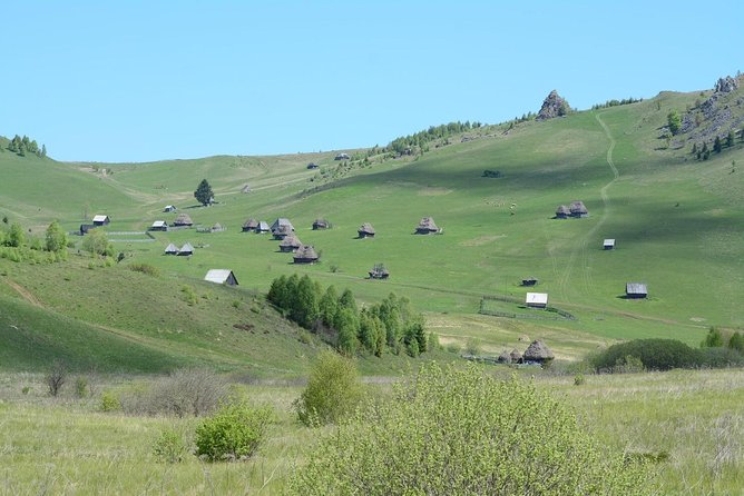 Discover Apuseni Mountains - Scarita Summit,Sipote Waterfall and Dumesti Village - Dumesti Village and the rural Apuseni setting