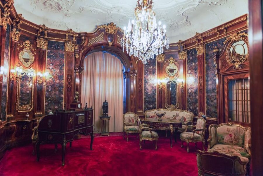 Discover Europe's Deepest Mines & Peles Castle's Royal Charm - A one-hour pause in Sinaia