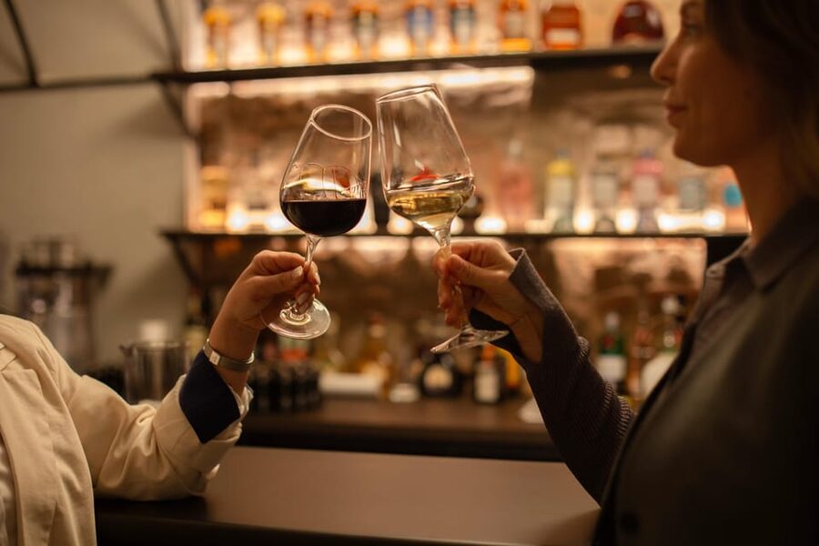 Discover Romania’s Wine Heritage in Brasov’s Historic Center - Why Romanian wine deserves two hours in Brasov