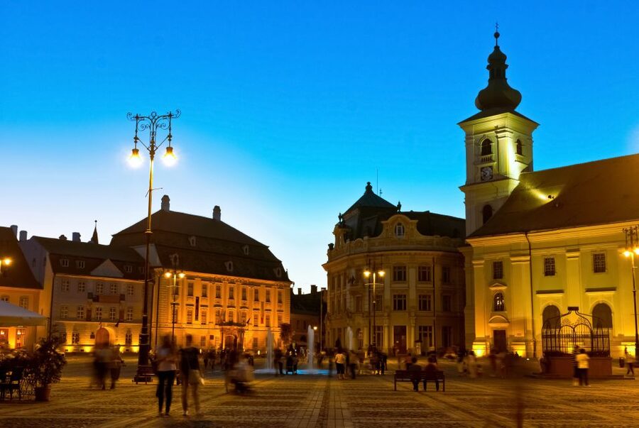 Discover Transylvania: Peles, Bran, Sighisoara in 2 days - The Transfagarasan option from July to October