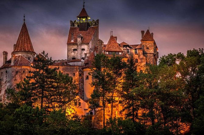 Dracula Castle, Peles Castle and Rasnov Fortress from Brasov - Why this six-hour route works from Brașov