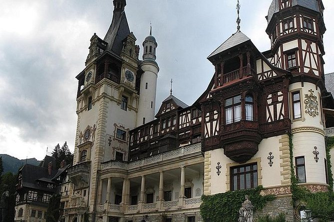 Dracula Castle, Peles Castle & Brasov-Private Tour from Bucharest - What the $165.33 price really covers