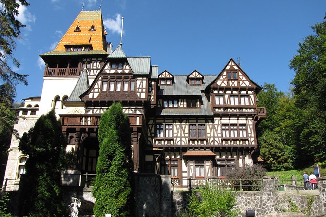 DRACULA CITY BREAK Bran Castle, Peles Castle Sinaia, Brasov City - Lunch and Brasov’s old center