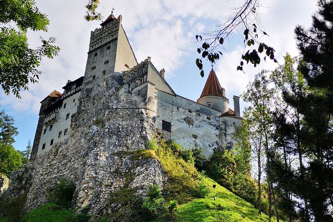 Dracula Private Tour - Sinaia Monastery, a quiet opening stop