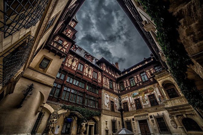 Dracula's Castle, Brasov and Peles Full-Day Tour from Bucharest - Guide quality and group size