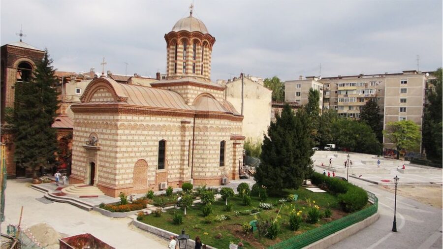 Eastern Orthodox Church Art in Bucharest - Starting near Saint Anton and the Old Princely Court