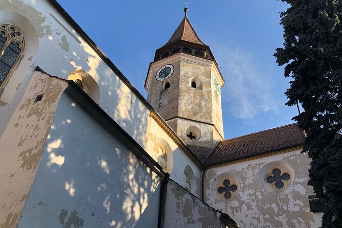 Experience the History of Bran Castle and Saxon Fortifications in Burzenland - What the small group changes