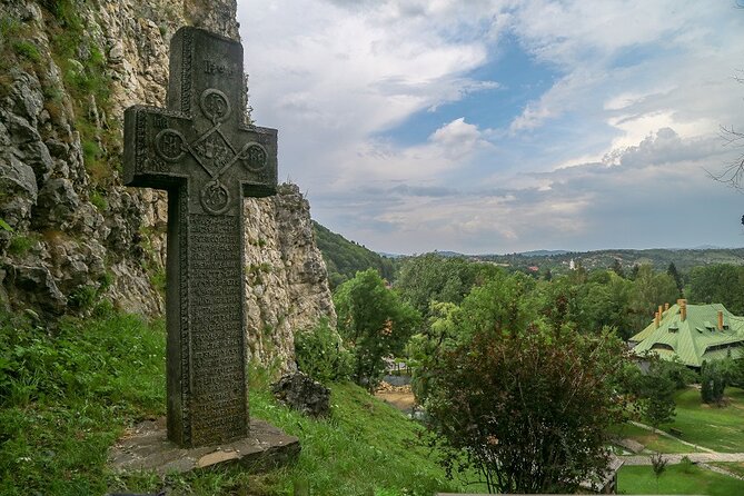 Experience the History of Bran Castle and Saxon Fortifications in Burzenland - Walking, footwear, and the pace of the day