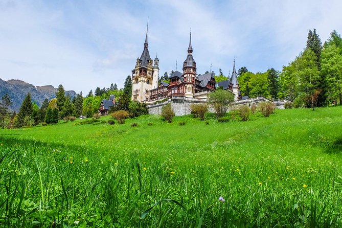 Explore Transylvania Tour 4 days - Day 1: Peles Castle, Bran Castle, and Brasov