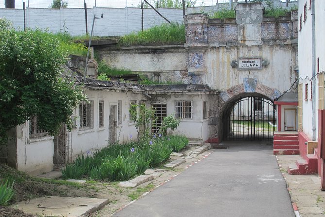 Exploring a Former Communist Prison - Revolution Square and the fall of communism