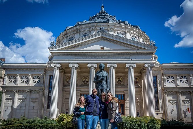 Extended Walking Tour of Bucharest - A quick look at the Arch of Triumph