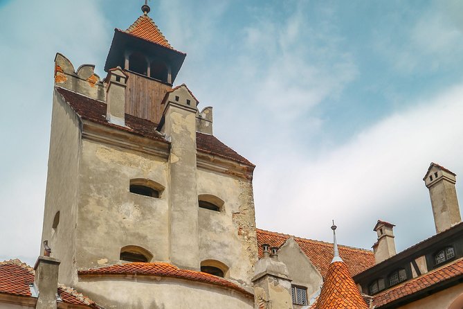 From Brasov: Small-group tour Bran, Rasnov, and Peles Castles - Râșnov Fortress: views instead of a full fortress visit