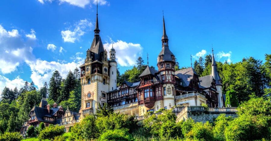 From Bucharest: Day Trip to Dracula and Peles Castle - Should you book it?