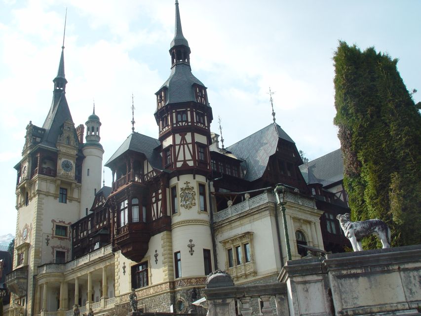 From Bucharest: Dracula Castle Day Trip - The road north from Bucharest