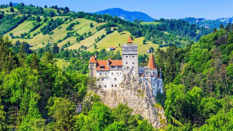 From Bucharest: Dracula's castle, Peles Castle and Brasov - Key points at a glance