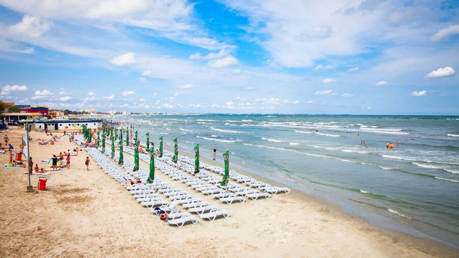 From Bucharest: Full-Day History, Sun & Fun at the Black Sea - What the private car changes