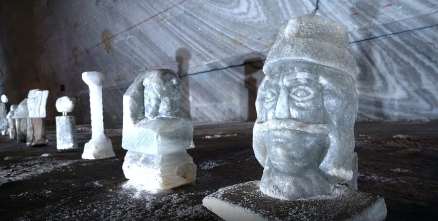 From Bucharest: Private Tour Salina Slanic: Salt Palace - The journey from Bucharest to Prahova