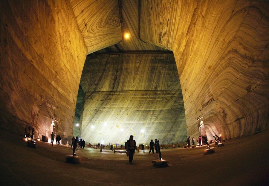From Bucharest: Slănic Prahova Salt Mine Ticket and Transfer - The return to the surface is the timing trap