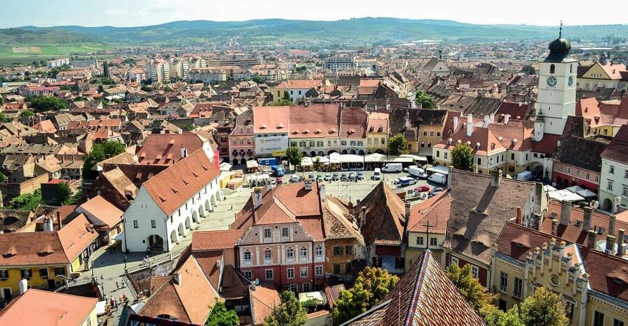 From Bucharest: Unravel Medieval Transylvania in 3-Day Tour - Day one: Curtea de Argeș, Cozia, and Sibiu