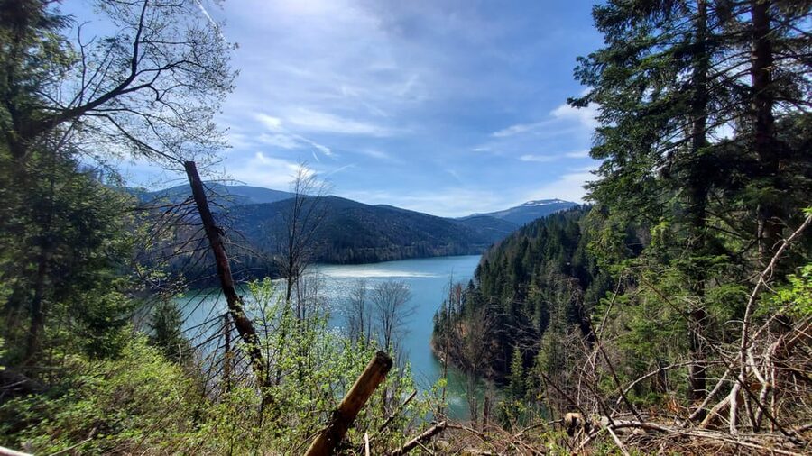From Cluj: Mountain Bike around Lake Dragan - The high shoreline section and final 2 kilometers