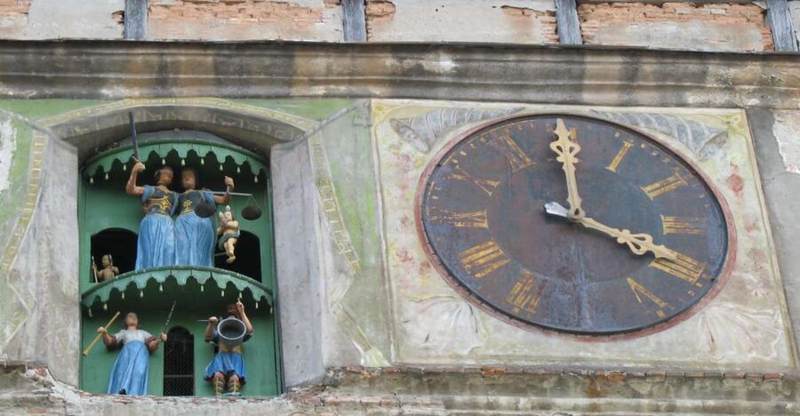From Cluj: Sighișoara and Church of Biertan Guided Tour - Biertan’s fortified church and village setting