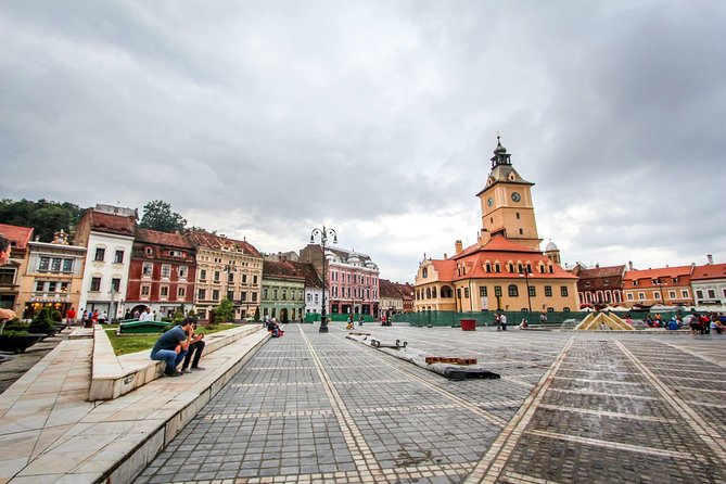 Guided visit in Spanish to the medieval center of Brasov (native Spanish guide). - Language, timing, and practical planning