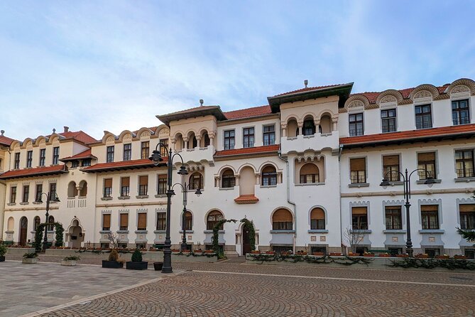 Half-Day Private Food and Wine Walking Tour Oradea Romania - Oradea Fortress gives the walk a clear finish