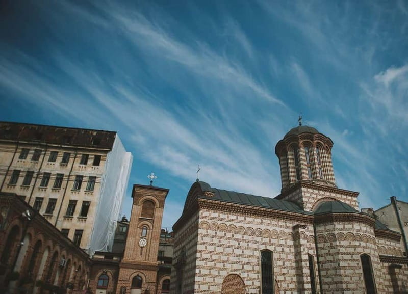 Hidden Bucharest: Discover Secrets of the Old Town - The Wolf Statue and Bucharest’s Roman legend