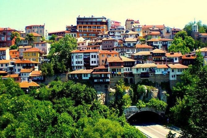 Hike Bulgaria Love Swing, Veliko Tarnovo and Tarevet Fortress - Veliko Tarnovo and Samovodska Street