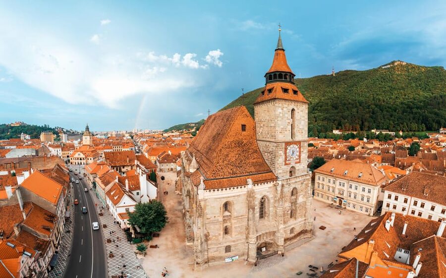 Minivan 8 Places : Dracula Castle, Peles, & Brasov Day Tour - What the guides add to the day