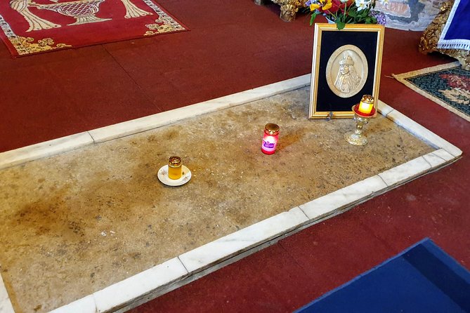 Mystical Monasteries, Dracula's Tomb and Mogosoaia Lake Palace - Private Tour - What the private guide adds