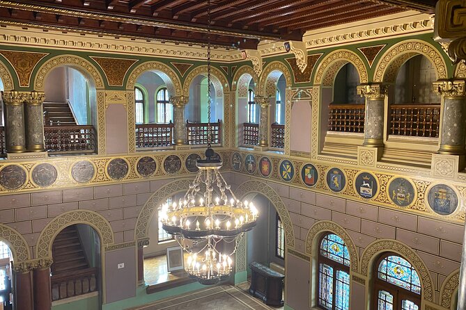 Peles and Cantacuzino Castles Small Group Day Tour from Brasov - Who should book this day trip