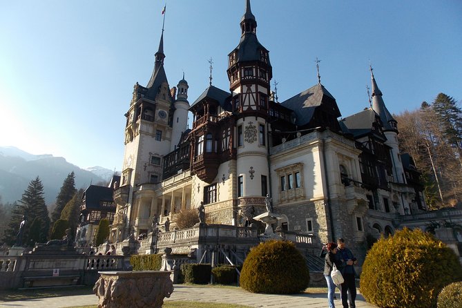 Peles Castle, Bran Castle and Brasov from Bucharest - Who will enjoy this day trip most