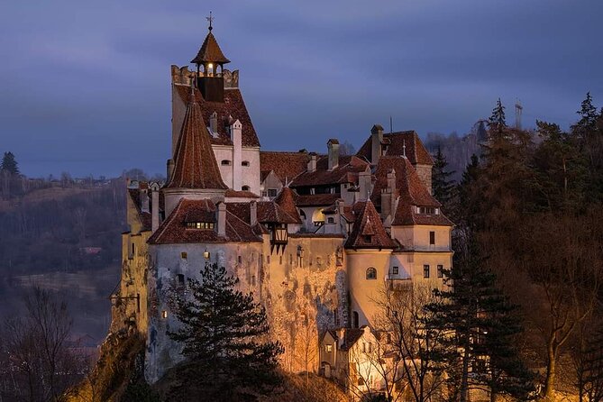 Peles Castle, Bran Castle, Rasnov Fortress and Sinaia Monastery Tour from Brasov - Sinaia Monastery offers a quieter half hour