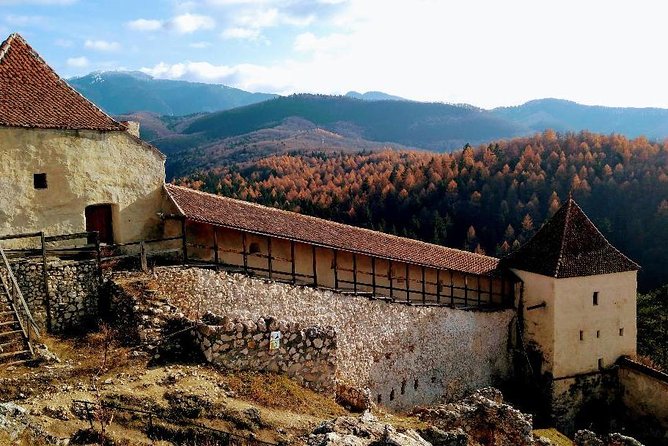 Peles Castle, Bran Castle, Rasnov Fortress and Sinaia Monastery Tour from Brasov - Râșnov provides the broadest views
