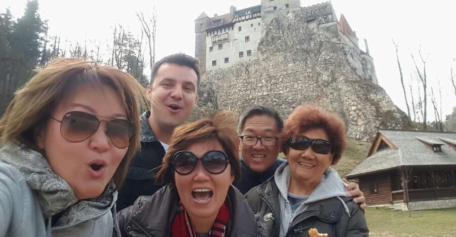 Peleș Castle, Bran Castles and Brasov City - Private Tour - Who should book this private castle day?